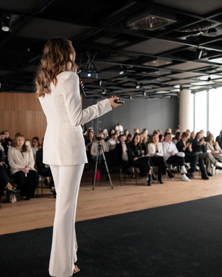 5 essential wardrobe staples To Master the art of power dressing